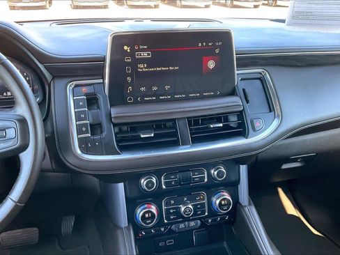 Used 2024 GMC Yukon SLT image 6