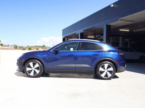 Certified 2025 Porsche Macan Electric RWD image 2