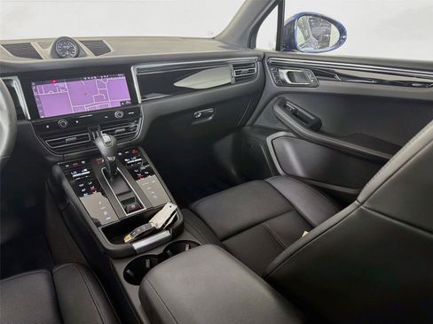 Certified 2026 Porsche Macan S AWD/4WD image 30