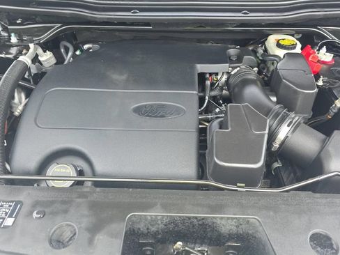 Used 2017 Ford Explorer Limited AWD/4WD image 10
