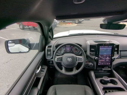 Used 2025 RAM 1500 Big Horn image 39