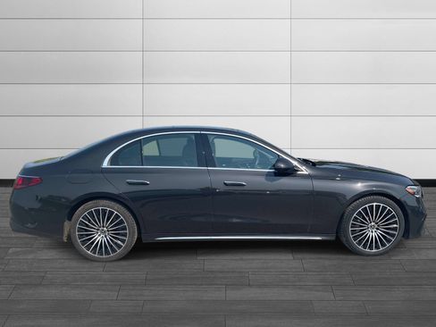 Certified 2025 Mercedes-Benz E 450 4MATIC Sedan image 2