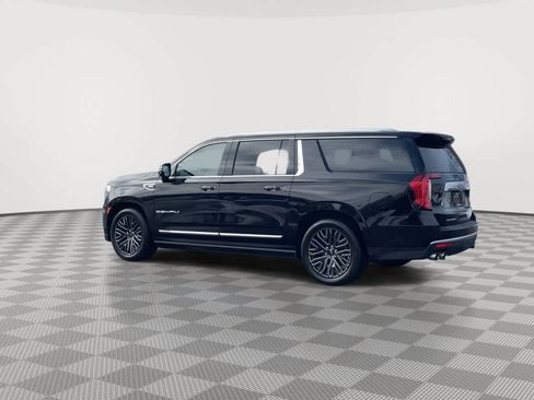 Used 2021 GMC Yukon XL Denali w/ Denali Ultimate Package image 6