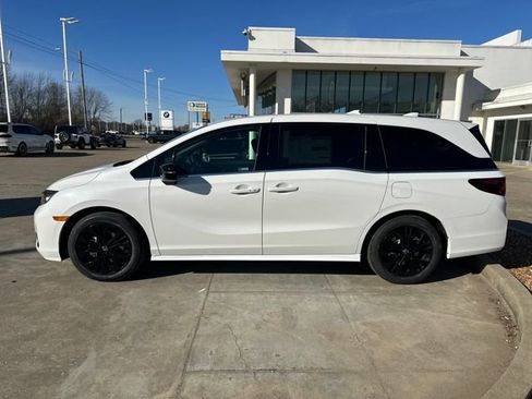 New 2026 Honda Odyssey Sport-L image 2