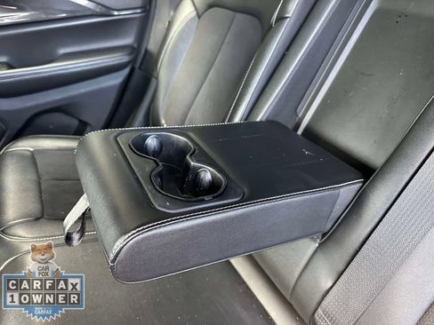 Used 2023 Jeep Grand Cherokee Altitude AWD/4WD image 14