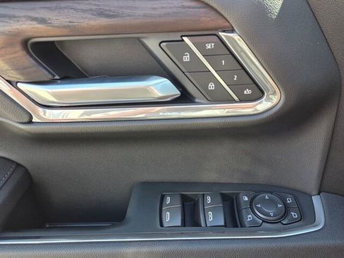 New 2026 GMC Sierra 1500 SLT w/ SLT Premium Package image 16