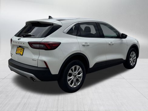 Certified 2023 Ford Escape Active AWD/4WD image 6