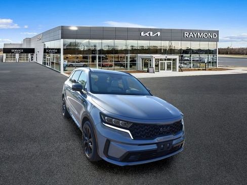 Used 2023 Kia Sorento SX FWD image 9