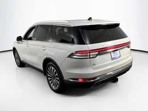 Used 2023 Lincoln Aviator Reserve w/ Elements Package Plus AWD/4WD image 7