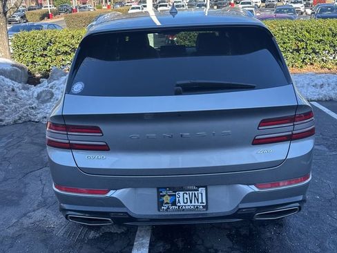 Used 2022 Genesis GV80 2.5T w/ Prestige Package 04 image 2