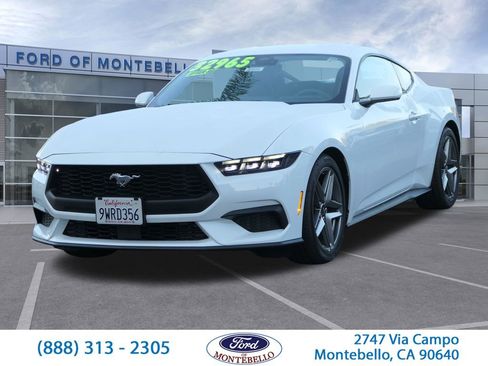 Used 2026 Ford Mustang Coupe image 8