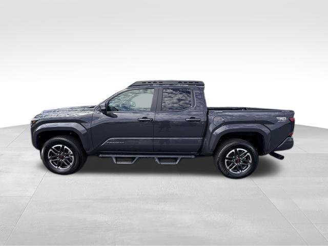 Used 2024 Toyota Tacoma TRD Sport w/ TRD Sport Upgrade Package AWD/4WD image 3