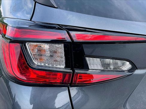 Certified 2024 Subaru Crosstrek 2.5i Limited w/ Crosstrek Mirror Package AWD/4WD image 30