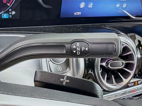 New 2026 Mercedes-Benz GLB 250 4MATIC image 19
