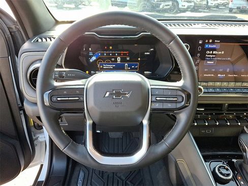 Used 2023 Chevrolet Colorado ZR2 w/ ZR2 Convenience Package III image 19