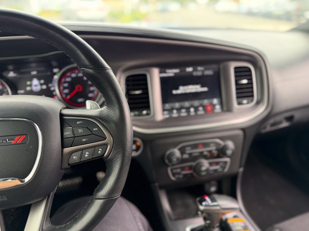 Used 2019 Dodge Charger Scat Pack w/ Technology Group RWD image 8