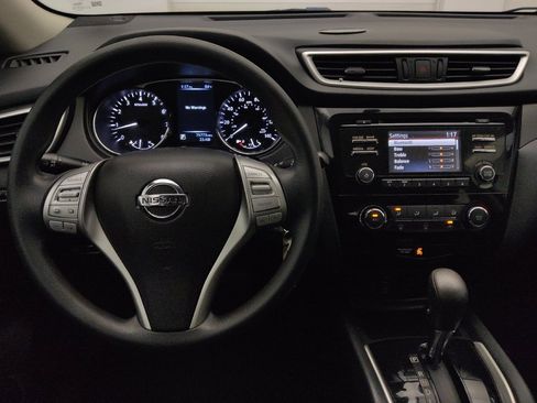 Used 2016 Nissan Rogue S AWD/4WD image 22