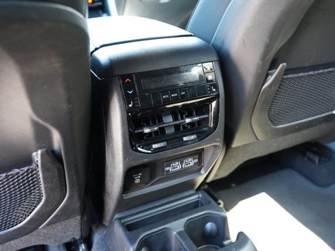 Used 2024 Jeep Grand Cherokee L Limited w/ Luxury Tech Group II AWD/4WD image 19