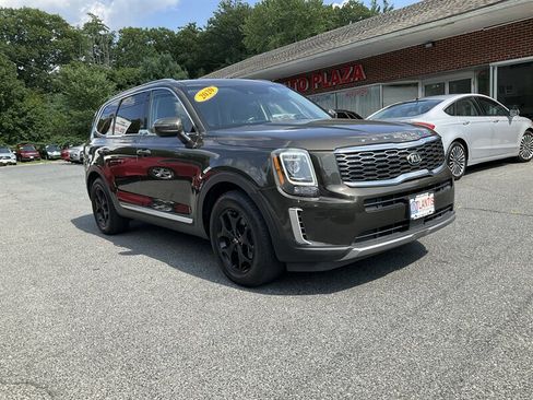 Used 2020 Kia Telluride EX AWD/4WD image 3