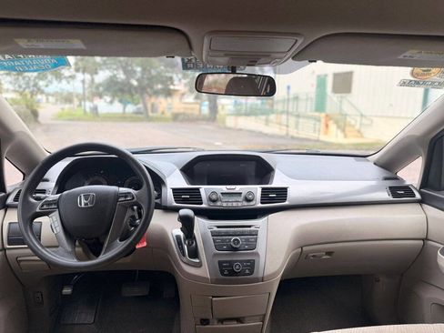 Used 2014 Honda Odyssey LX image 14