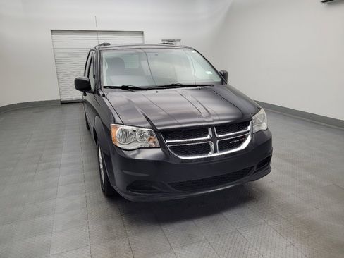 Used 2015 Dodge Grand Caravan SXT image 14
