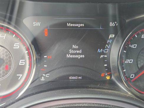 Used 2020 Dodge Charger SXT w/ Blacktop Package RWD image 15