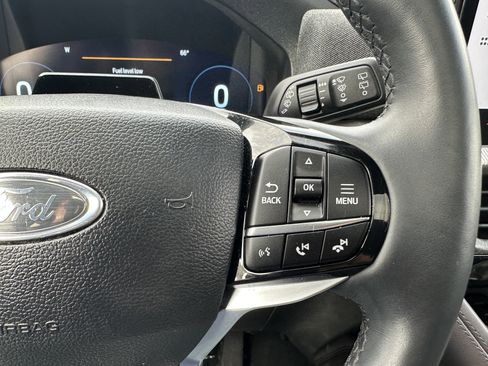 Used 2025 Ford Explorer Platinum w/ LUX Leather Package image 31