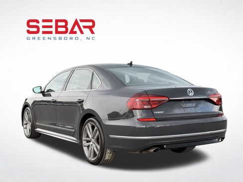 Used 2017 Volkswagen Passat 1.8T R-Line w/ R-Line Lighting Package FWD image 13