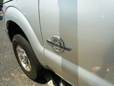 Used 2015 Ford F250 XLT AWD/4WD image 9