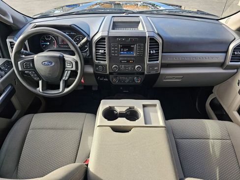 Used 2017 Ford F350 XLT image 23