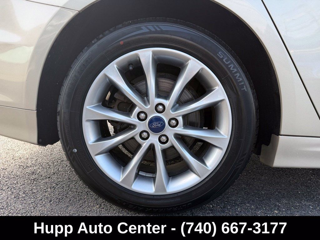 Used 2017 Ford Fusion SE w/ Fusion SE Technology Package FWD image 21