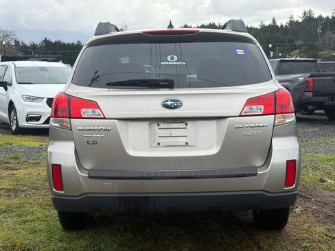 Used 2014 Subaru Outback 2.5i Premium w/ Popular Package #3 image 5