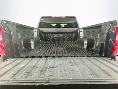 Used 2023 Chevrolet Silverado 1500 LT AWD/4WD image 27