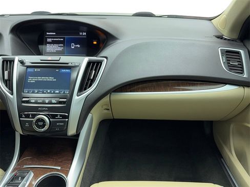 Used 2018 Acura TLX V6 image 18