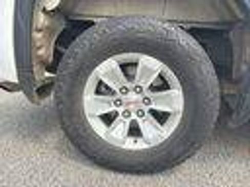 Used 2023 GMC Sierra 1500 SLE AWD/4WD image 2