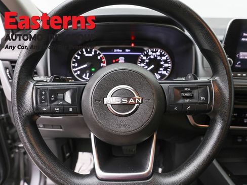 Used 2024 Nissan Rogue S AWD/4WD image 10