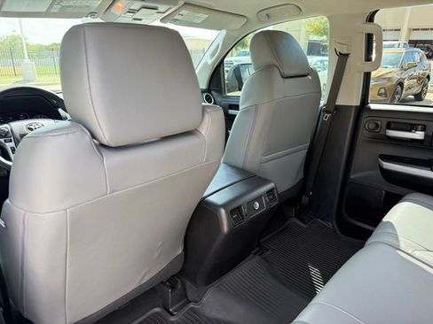 Used 2020 Toyota Tundra SR5 w/ SR5 Leather Package AWD/4WD image 23