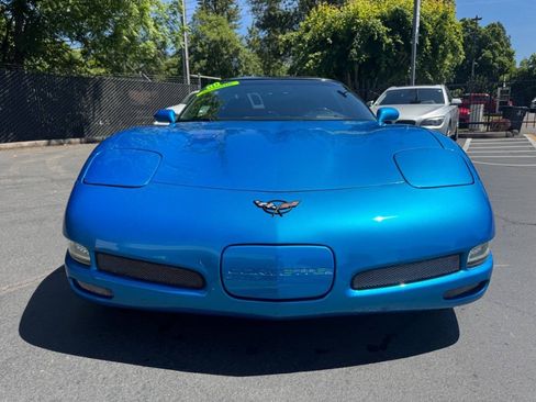 Used 2000 Chevrolet Corvette Coupe w/ Performance Handling Pkg RWD image 7