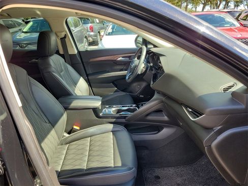 Certified 2023 Buick Envision Avenir image 50