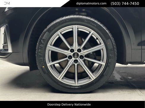 Used 2022 Audi SQ5 Premium Plus w/ Premium Plus Package image 41