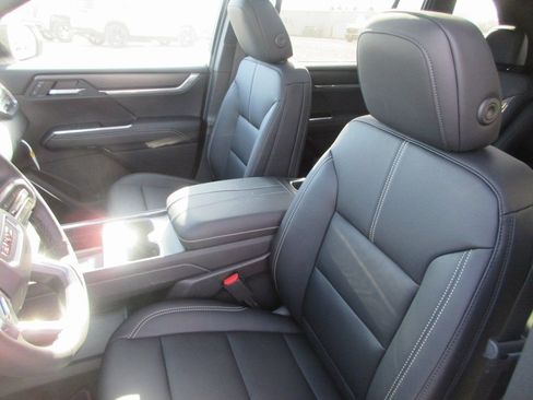 New 2026 GMC Acadia Elevation w/ Black Edition image 12