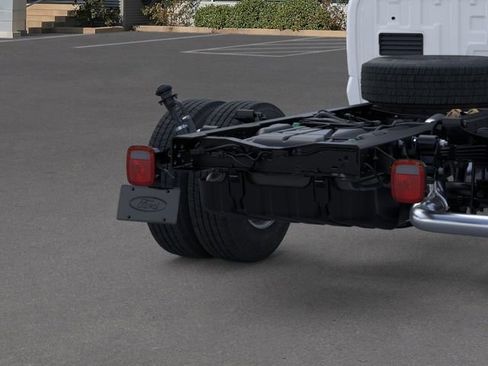 New 2026 Ford F350 XL w/ XL Chrome Package image 21