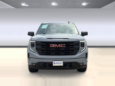 Used 2024 GMC Sierra 1500 Elevation AWD/4WD image 6