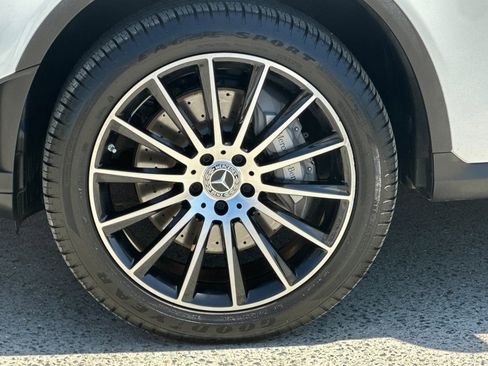 Used 2022 Mercedes-Benz GLC 300 4MATIC Coupe image 38