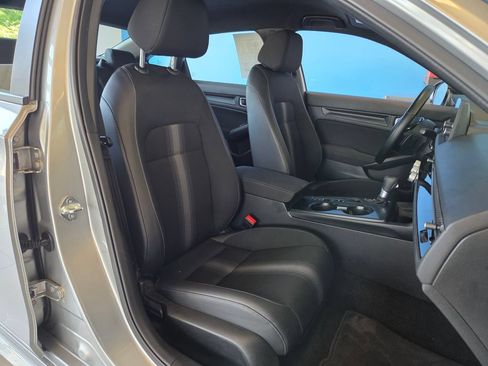Used 2025 Honda Civic Sport image 21