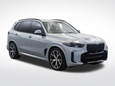 Used 2024 BMW X5 xDrive50e w/ M Sport Package AWD/4WD image 7