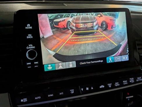 New 2026 Honda Odyssey Touring image 13