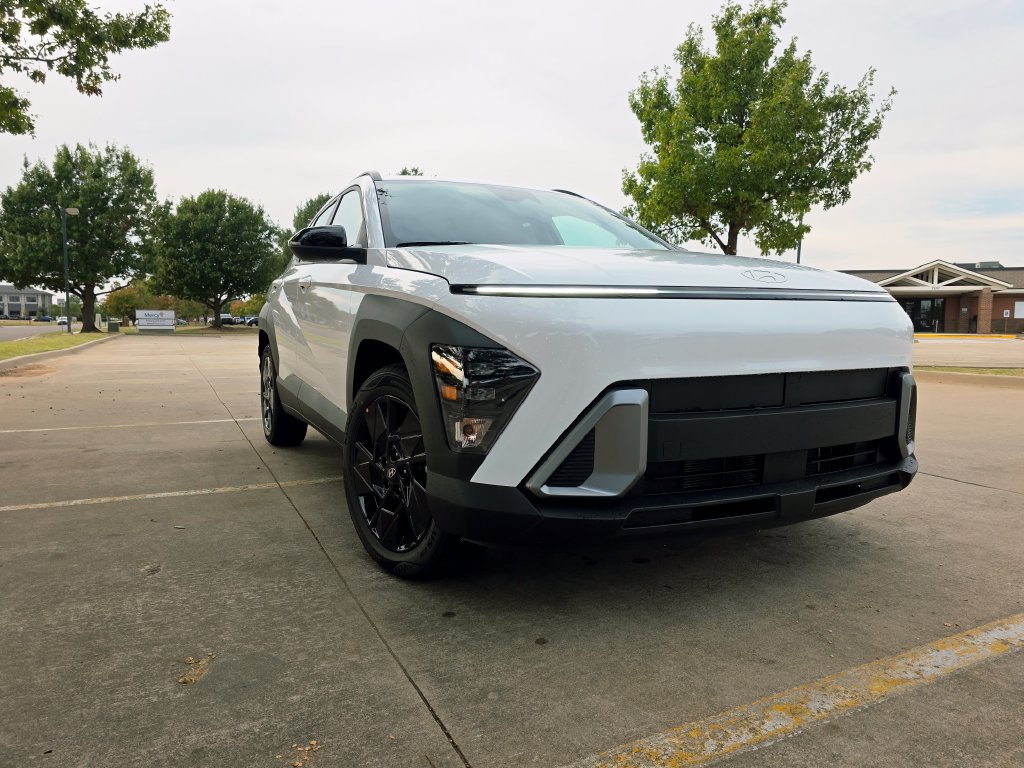 New 2027 Hyundai Kona SEL Sport FWD image 5