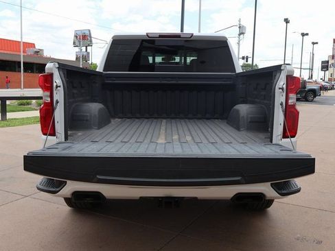 Used 2019 Chevrolet Silverado 1500 High Country w/ High Country Premium Package AWD/4WD image 17