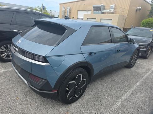 Used 2024 Hyundai Ioniq 5 SEL image 3